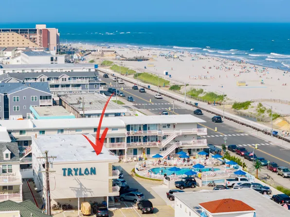 1200 Kennedy Dr #309, Wildwood, NJ 08260