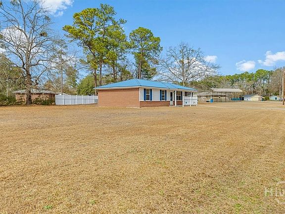 3rd image of 430 Plantation Way