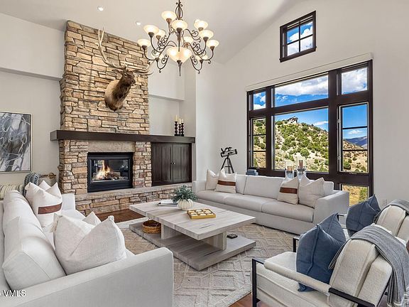 2nd image of 1223 Red Draw