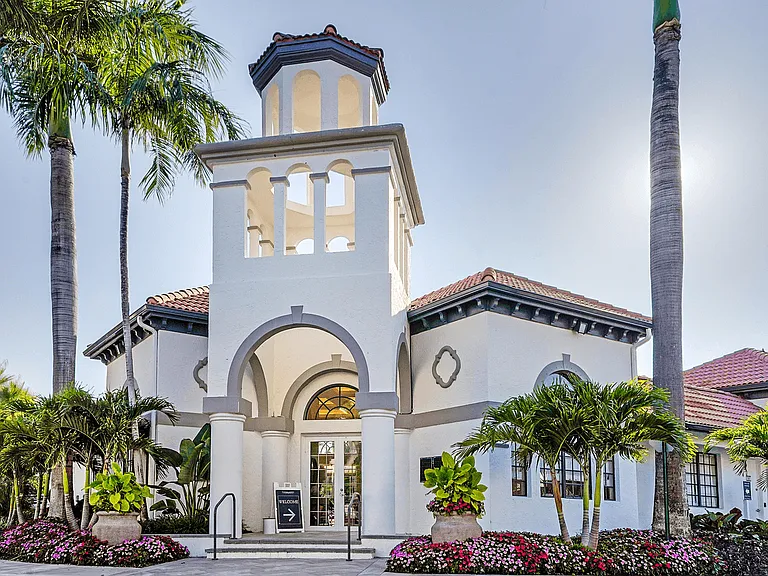 Promenade at Aventura Apartments — Photo 11