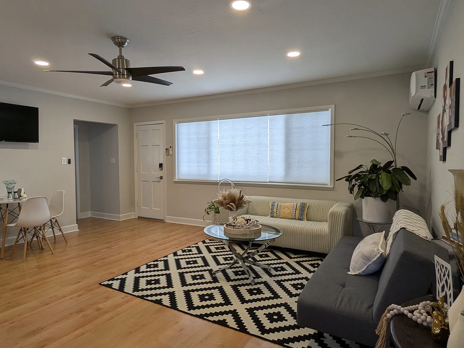 1 bed, 600 sqft, $1,849 — Photo 3