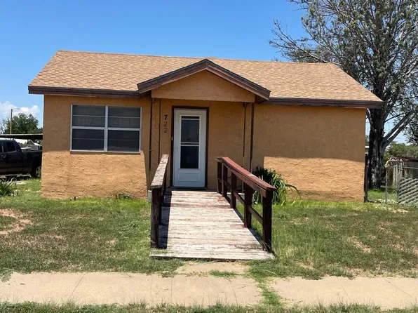 722 Avenue I, Eunice, NM 88231
