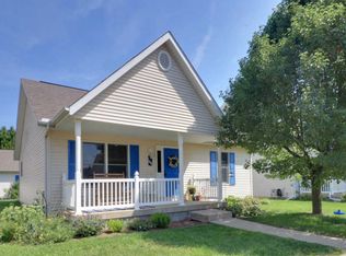 908 Perry Ln, Normal, IL 61761