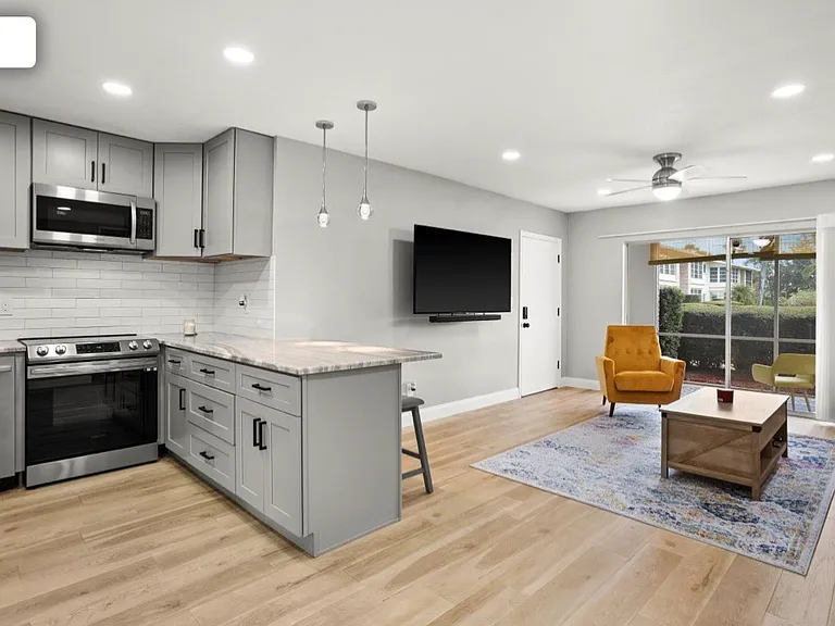 8303 Bardmoor Blvd #105 — Photo 3