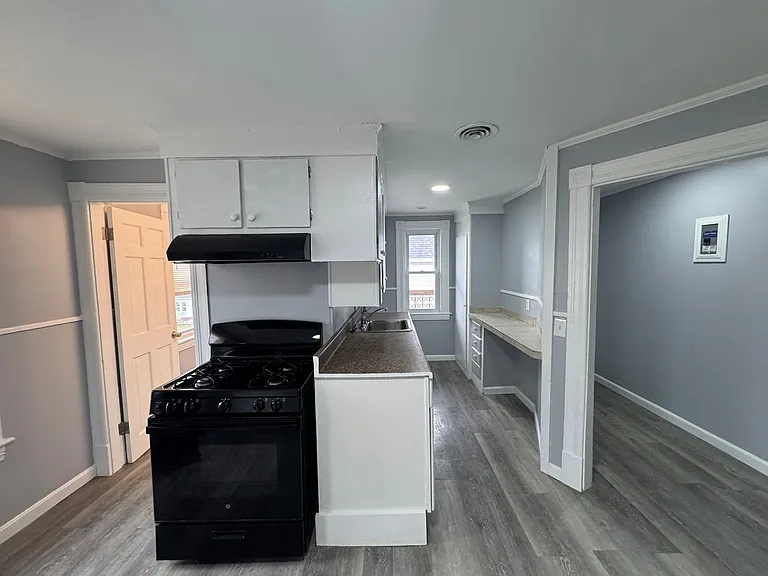 165-175 Conant St — Photo 1