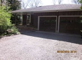 2 Shannon Blvd, Yaphank, NY 11980