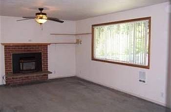 4th image of 7720 182nd Ave E