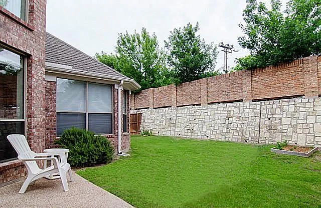 Building Photo - 1822 Breeds Hill Rd