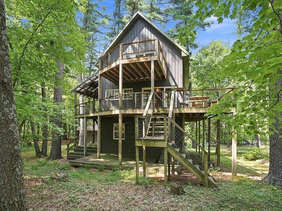 1st image of 530 Round Lake Ct