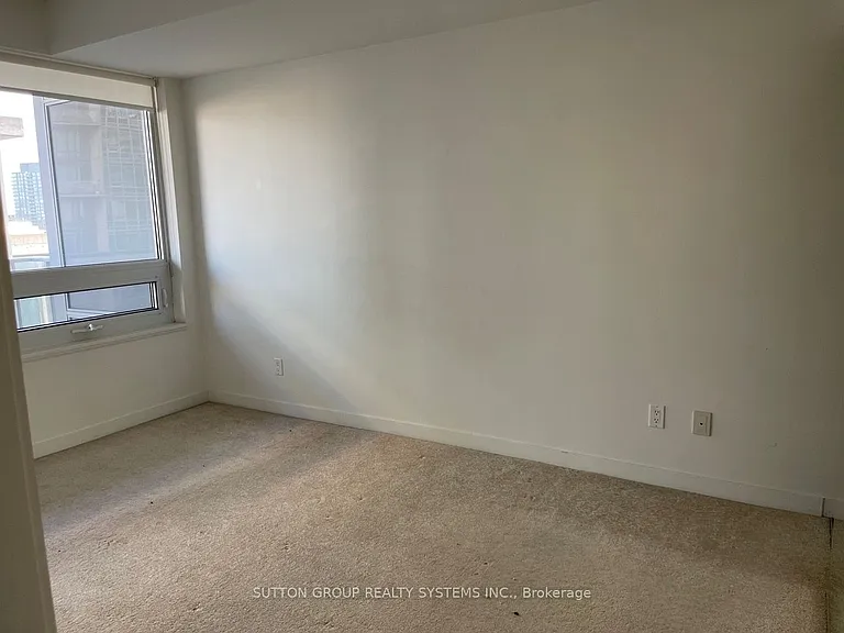 59 E Liberty St #1102 — Photo 10