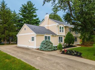 8774 Tanagerwoods Dr, Cincinnati, OH 45249