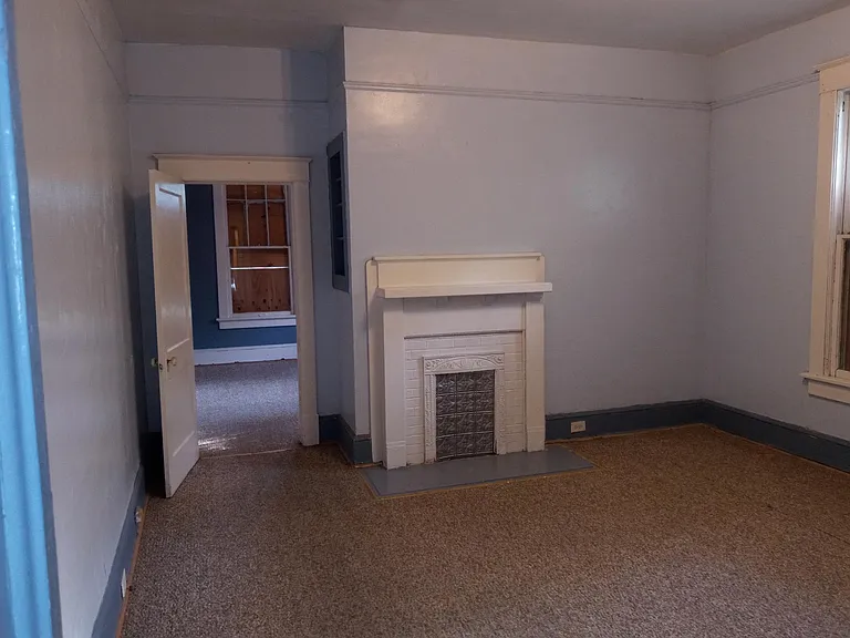 29 Harvey St NE #A — Photo 6