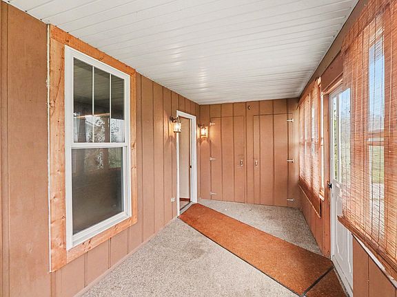 4th image of 8857 Beeman Rd