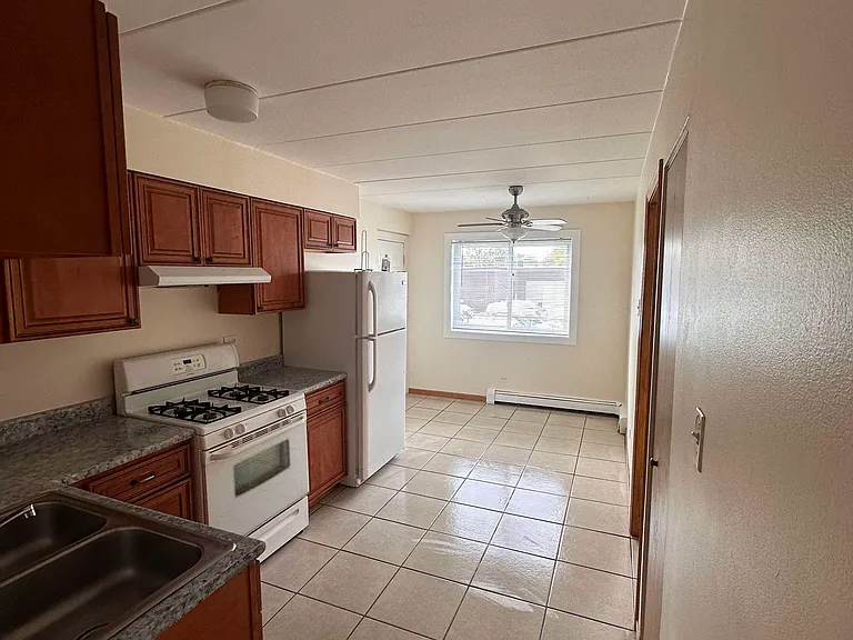 14026 Kilpatrick Ave #2N — Photo 12