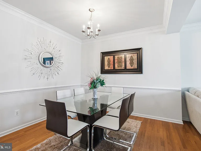 25653 America Sq — Photo 8
