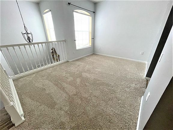 4th image of 808 Lantern Way Unit 203