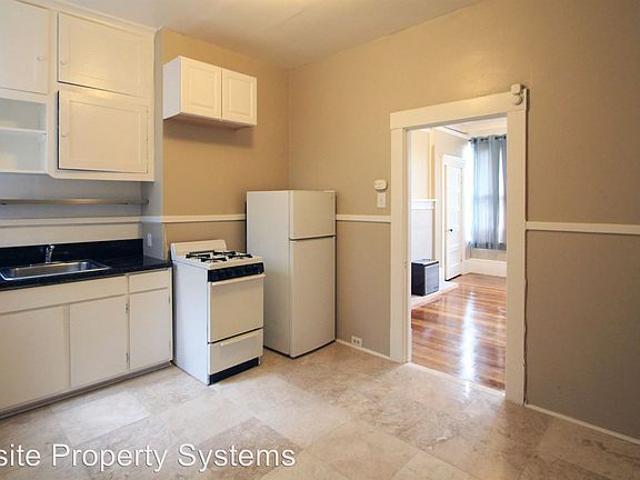 5th image of 656A Clayton St