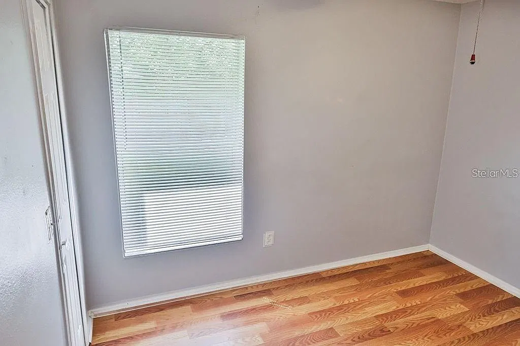 3 bed, 2.0 bath, 1310 sqft, $2,295 — Photo 4