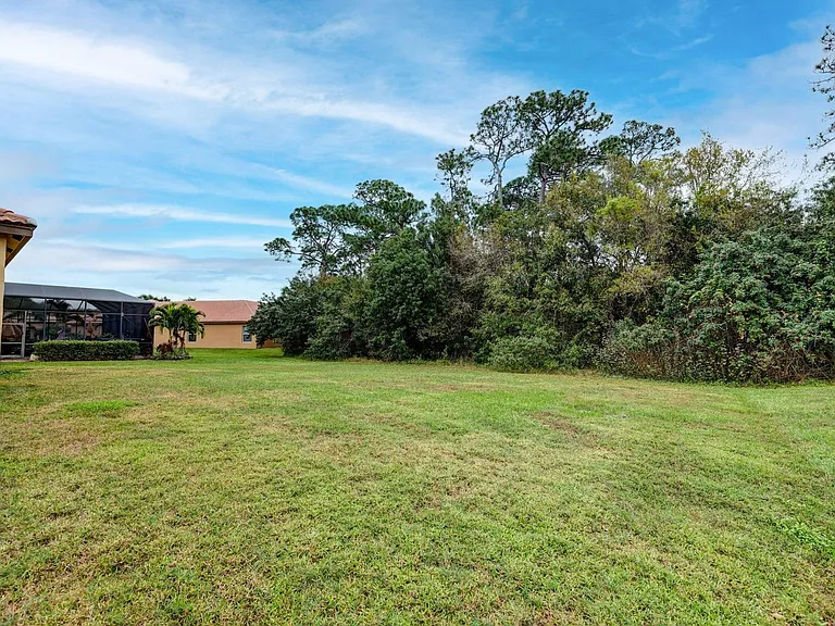 833 SW Vineland Ct — Photo 32