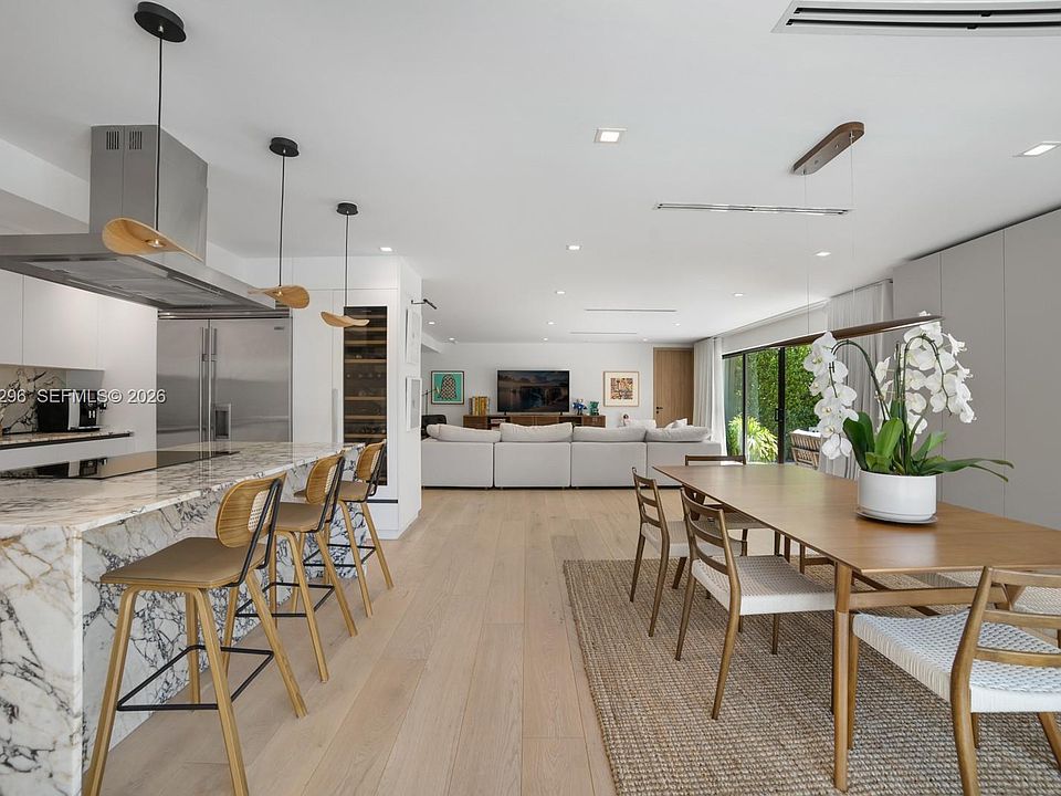 1st image of 70 Samana Dr