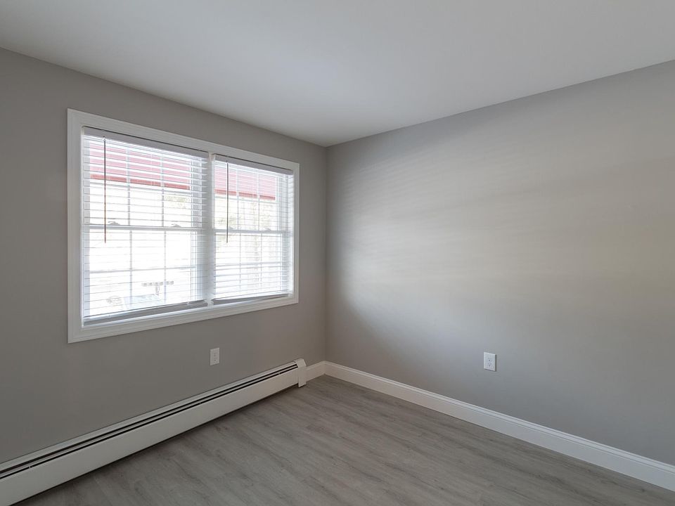 6 Woodburn 6 Woodburn Dr Litchfield, NH Zillow