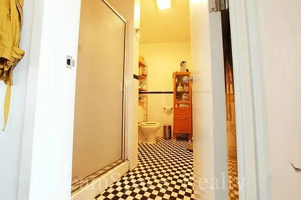 Rented by Dream Space Realty | media 19
