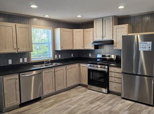 663 Walnut St, Westland, MI 48186