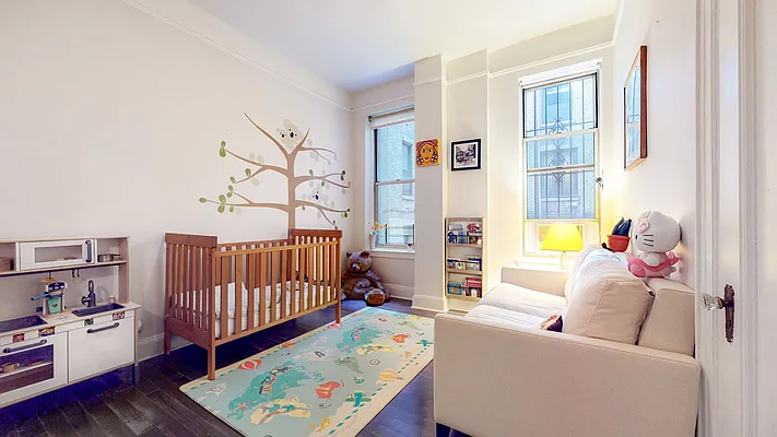 Sold by Digs Realty Group | media 7