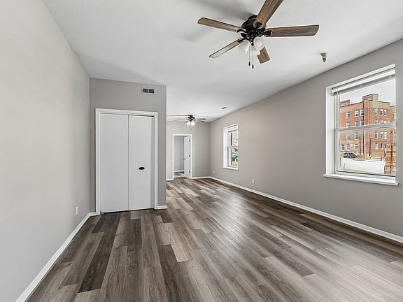4th image of 210 S 24th St APT 304