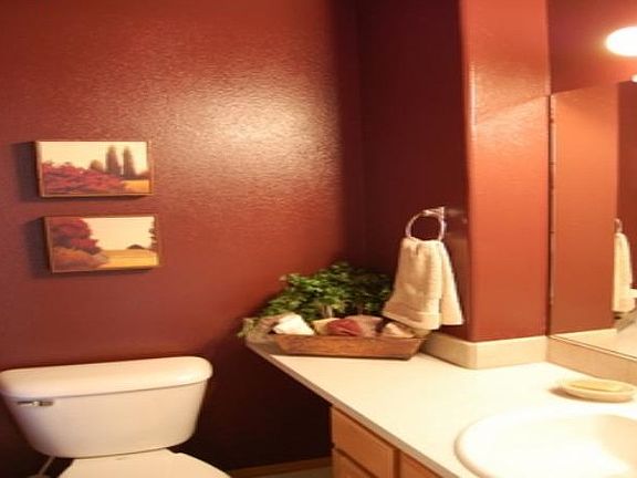 1/2 bath