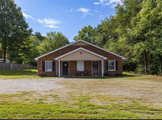 301 W Main St, Stoneville, NC 27048