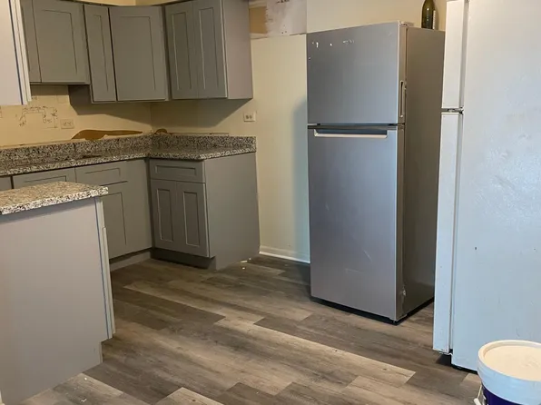 205 N Wolcott St #1D, Thornton, IL 60476