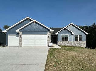3804 White Pne, Janesville, WI 53545