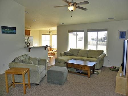 2nd image of 306 Sanlyn Ct