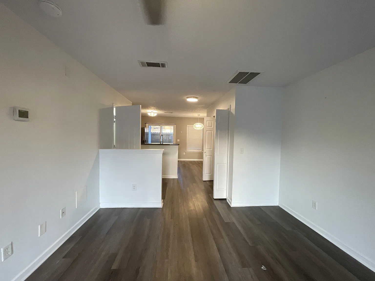 2 bed, 2.5 bath, 1164 sqft, $1,800 — Photo 4