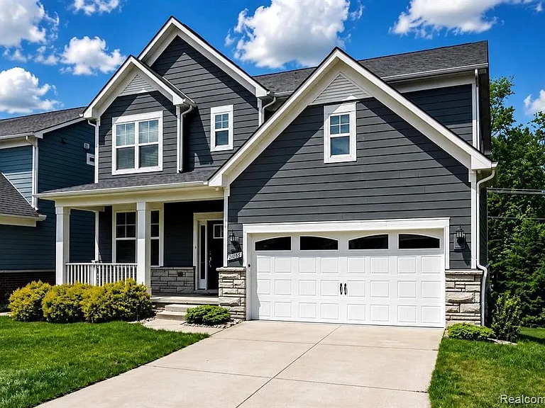 31065 Tremont Ln — Photo 1