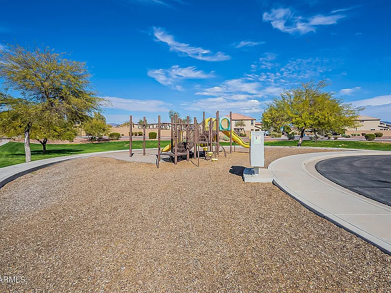 24866 W Huntington Dr — Photo 43