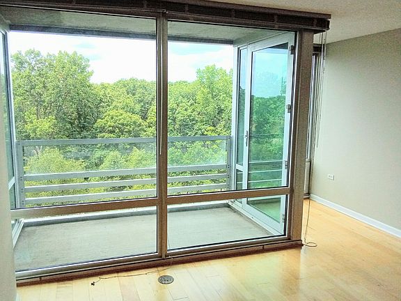 3rd image of 9655 Woods Dr Unit 706