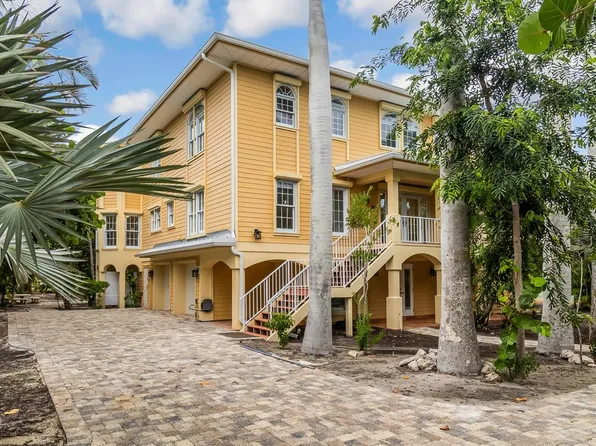 900 Almas Ct, Sanibel, FL 33957