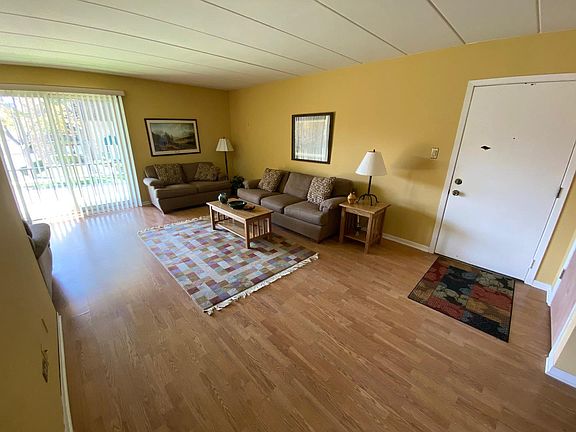 2nd image of 10333 Mayfield Ave APT 2S