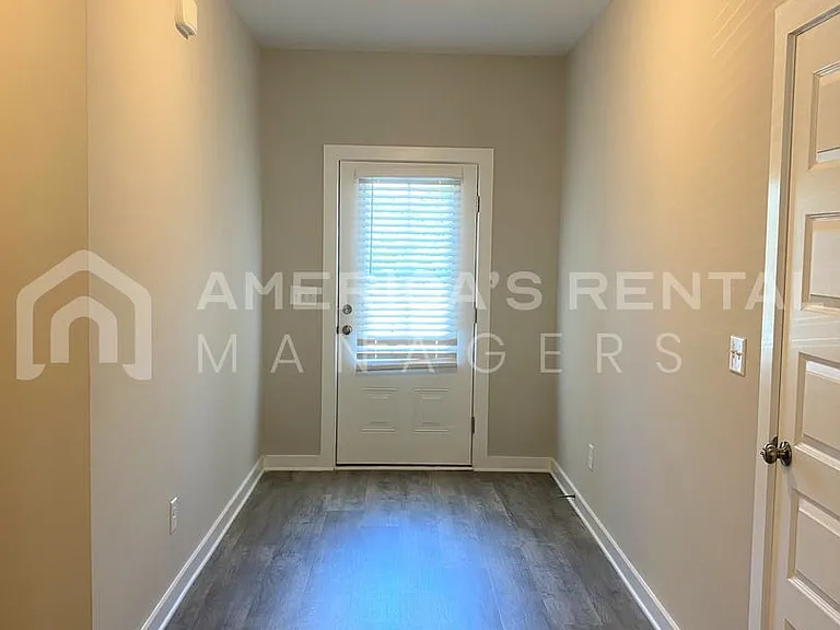 11317 Crimson Ridge Rd — Photo 4