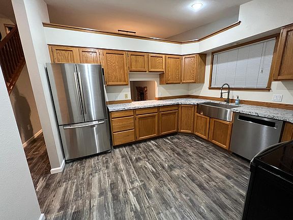 3rd image of 205 Danawood Dr