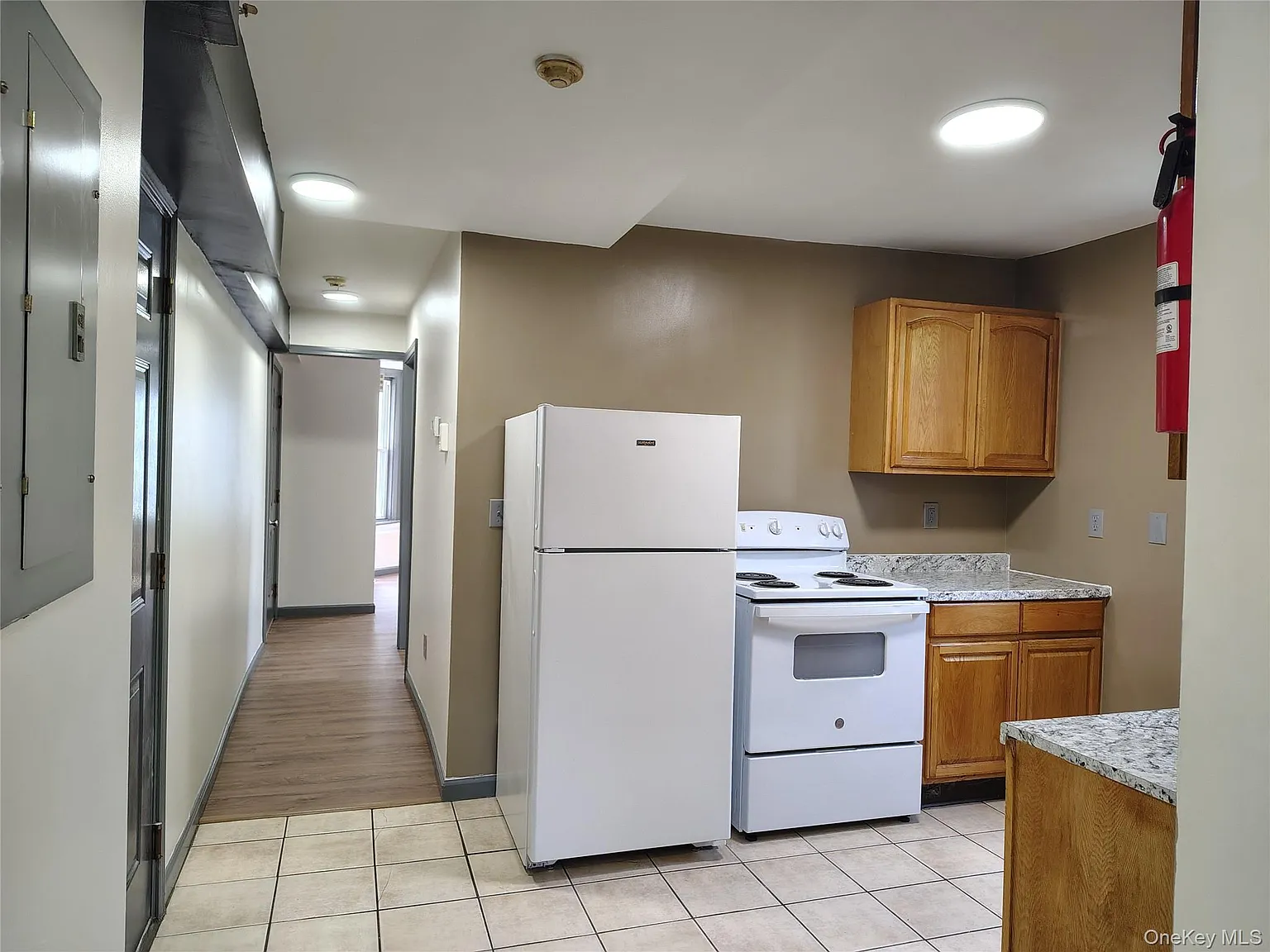 2 bed, 625 sqft, $1,800 — Photo 2