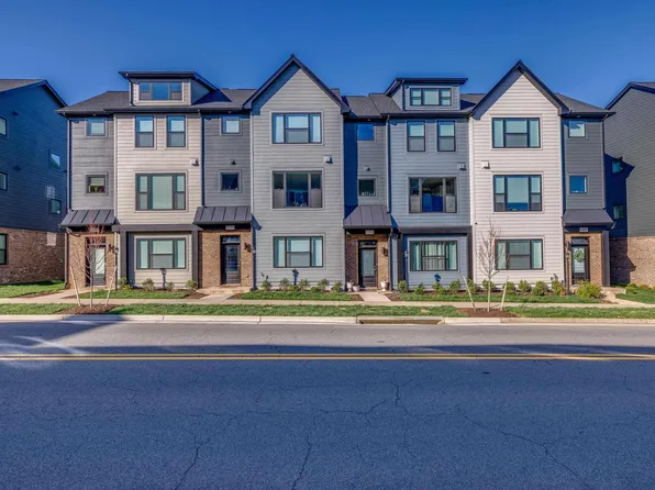 3532 Rowcross St, Crozet, VA 22932