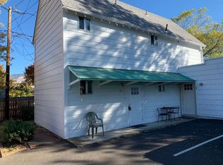 161 B St, Ashland, OR 97520