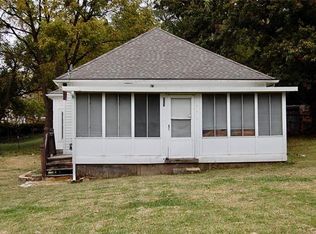 307 E Kay St, Lansing, KS 66043