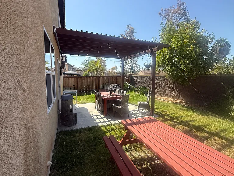 1800 Jackson St — Photo 29