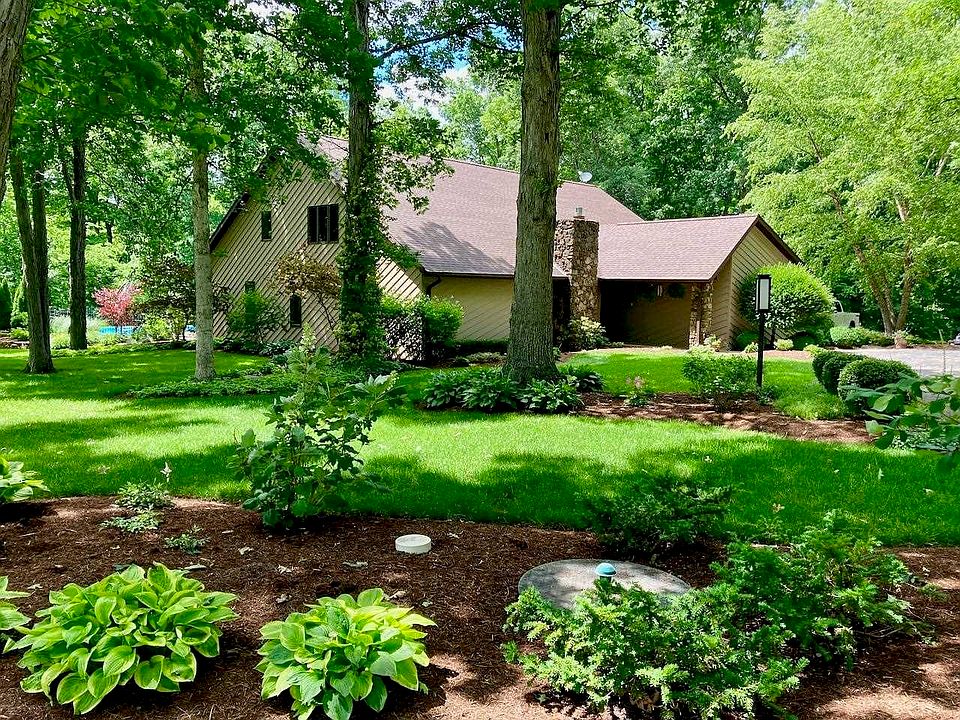 1st image of 2732 W Foxfire Dr