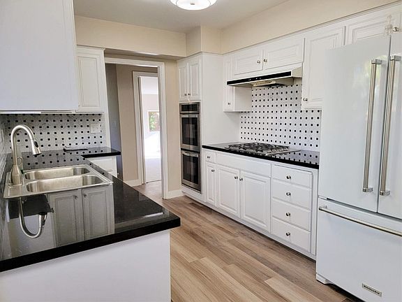 3rd image of 1154 Cordelia Ave