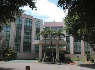 11800 SW 18th St APT 401-4, Miami, FL 33175